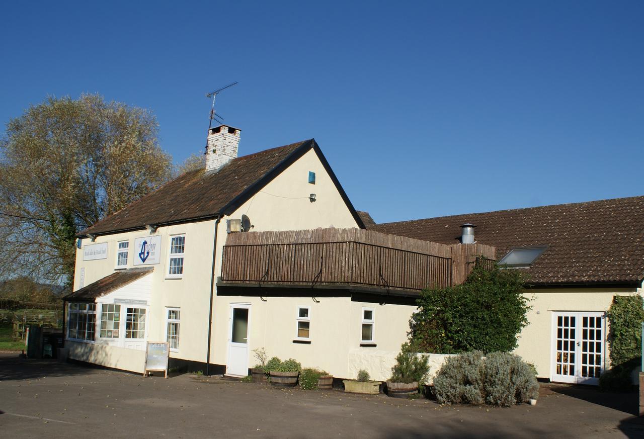 Anchor Inn Oake Luaran gambar